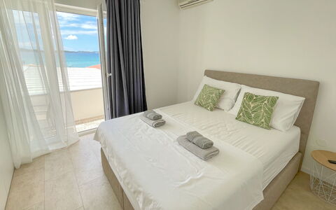 Zadar Sukošan 131: Property, Furniture, Window, Comfort, Wood, Textile, Curtain, Bed, Pillow, Flooring