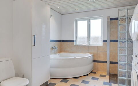 Annesophie - 300M to the Fjord: Flooring, Floor, Bathroom, Plumbing Fixture, Interior Design, Toilet, Ceiling, Tile, Plumbing, Bathtub
