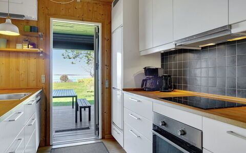 Iadrik - 85M to the Fjord: Kitchen, Wood, Kitchen Appliance, Flooring, Interior Design, Countertop, Floor, Major Appliance, Home Appliance, Cabinetry