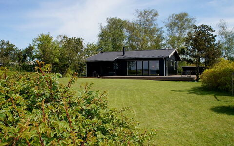 Iadrik - 85M to the Fjord: Roof, House, Home, Cottage, Siding, Estate, Driveway, Garden Buildings, Yard, Shed