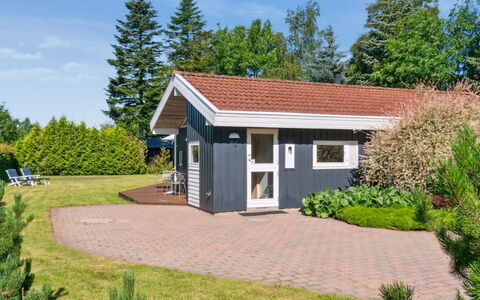 Rixa - 525M from the Sea: Grass, House, Roof, Home, Cottage, Shrub, Land Lot, Rural Area, Farmhouse, Groundcover
