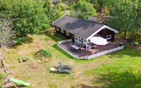 Amola - 1.6Km from the Sea: Apartment, Shade, Balcony, Chair, Fence, Outdoor Furniture, Aluminium, Artificial Turf