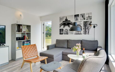 Sighmund - 530M from the Sea: Grass, House, Roof, Home, Cottage, Shrub, Land Lot, Rural Area, Farmhouse, Groundcover