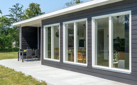 Sighmund - 530M from the Sea: Grass, House, Roof, Home, Cottage, Shrub, Land Lot, Rural Area, Farmhouse, Groundcover