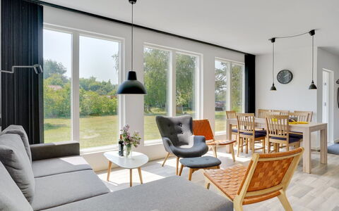 Sighmund - 530M from the Sea: Grass, House, Roof, Home, Cottage, Shrub, Land Lot, Rural Area, Farmhouse, Groundcover