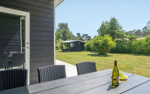 Sighmund - 530M from the Sea: Grass, House, Roof, Home, Cottage, Shrub, Land Lot, Rural Area, Farmhouse, Groundcover