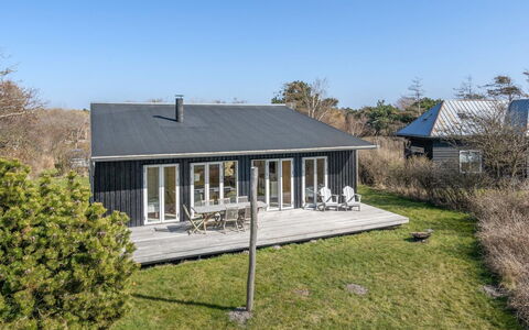 Malte - 75M from the Sea: Plant Community, Sunlight, Herbaceous Plant, Garden, Plantation, Agriculture, Farm