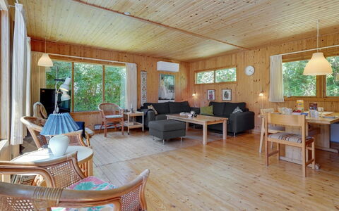 Hege - 450M from the Sea: Wood, Home, Cottage, Door, Hardwood, Wood Stain, Plank, Garden Buildings, Log Cabin, Porch