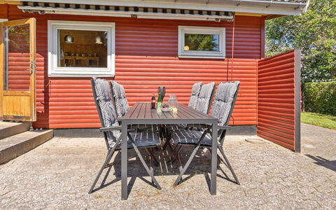 Hege - 450M from the Sea: Wood, Siding, Wood Stain, Door, Cottage, Hardwood, Plank, Garden Buildings, Shed, Shade