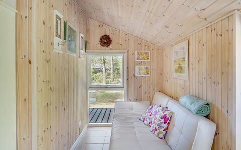 Eweline - 75M from the Sea: Wood, Interior Design, Flooring, Ceiling, Floor, Room, Home, Wood Flooring, Living Room, Plank