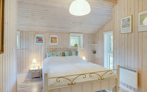 Eweline - 75M from the Sea: Interior Design, Flooring, Wood, Bedroom, Floor, Ceiling, Furniture, Bed, Room, Lighting