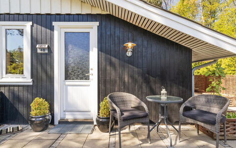 Eweline - 75M from the Sea: Wood, Door, Home, Cottage, Hardwood, Plank, Siding, Wood Stain, Porch, Design