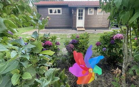 Undis - 660M from the Sea: Roof, House, Home, Cottage, Siding, Estate, Driveway, Garden Buildings, Yard, Shed