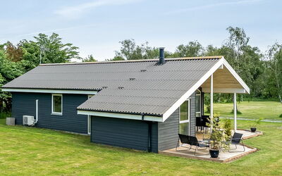 Luukas - 150M from the Sea