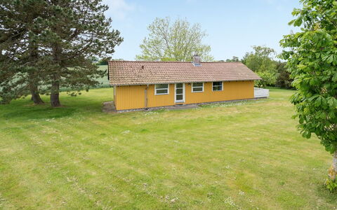 Janne - 400M from the Sea: Blue, Shrub, Cottage, Groundcover, Garden, Estate, Shade, Landscaping, Farmhouse, Eco Hotel