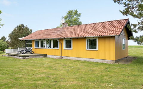 Janne - 400M from the Sea: Wood, Wood Stain, Plank, Hardwood, Cottage, Deck, Siding, Shade, Wood Flooring, Garden Buildings