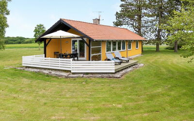 Janne - 400M from the Sea