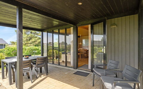 Veljan - 400M from the Sea: Roof, House, Land Lot, Home, Cottage, Estate, Garden Buildings, Shade, Log Cabin, Landscaping