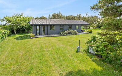 Veljan - 400M from the Sea