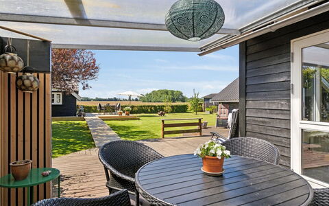 Ainikki - 200M from the Sea: Blue, Shrub, Cottage, Groundcover, Garden, Estate, Shade, Landscaping, Farmhouse, Eco Hotel