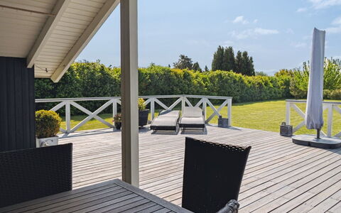 Nilsa - 400M from the Sea: Blue, Shrub, Cottage, Groundcover, Garden, Estate, Shade, Landscaping, Farmhouse, Eco Hotel