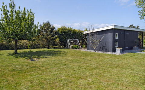 Nilsa - 400M from the Sea: Blue, Shrub, Cottage, Groundcover, Garden, Estate, Shade, Landscaping, Farmhouse, Eco Hotel