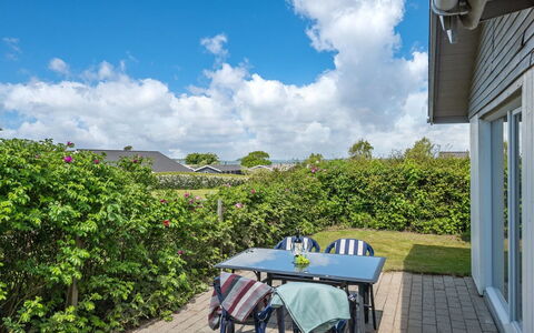 Rise - 250M from the Sea: Blue, Shrub, Cottage, Groundcover, Garden, Estate, Shade, Landscaping, Farmhouse, Eco Hotel