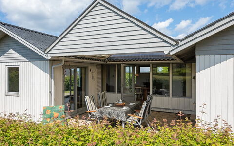Rise - 250M from the Sea: Blue, Shrub, Cottage, Groundcover, Garden, Estate, Shade, Landscaping, Farmhouse, Eco Hotel