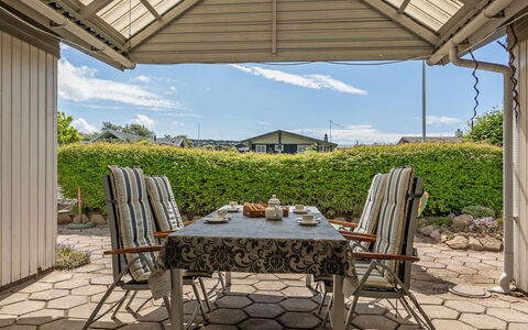 Rise - 250M from the Sea: Blue, Shrub, Cottage, Groundcover, Garden, Estate, Shade, Landscaping, Farmhouse, Eco Hotel