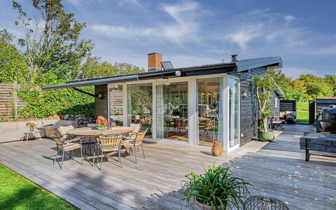 Daike - 25M from the Sea: Wood, Home, House, Shrub, Roof, Cottage, Door, Flowerpot, Garden