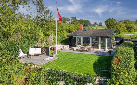 Daike - 25M from the Sea: House, Shrub, Home, Roof, Garden, Cottage, Residential Area, Land Lot, Groundcover