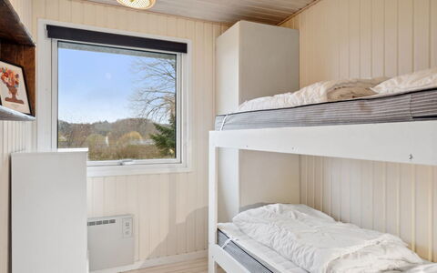 Arho - 75M from the Sea: Wood, Bedroom, Bed, Bedding, Bed Sheet, Home, Bed Frame, Wood Stain, Hardwood, Plank