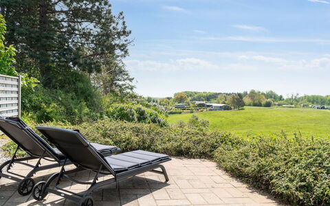 Arho - 75M from the Sea: Roof, House, Land Lot, Home, Cottage, Estate, Garden Buildings, Shade, Log Cabin, Landscaping
