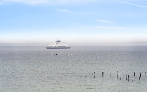 Arho - 75M from the Sea: Roof, House, Land Lot, Home, Cottage, Estate, Garden Buildings, Shade, Log Cabin, Landscaping