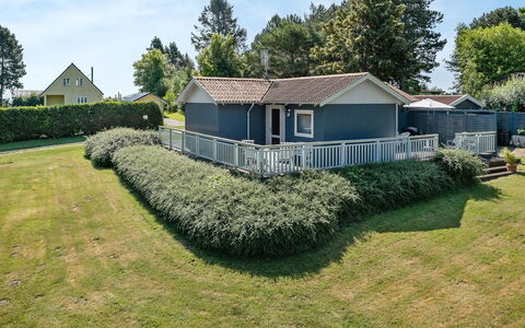 Lillan - 250M from the Sea: Residential Area, Roof, Suburb, Driveway, Estate, Chimney