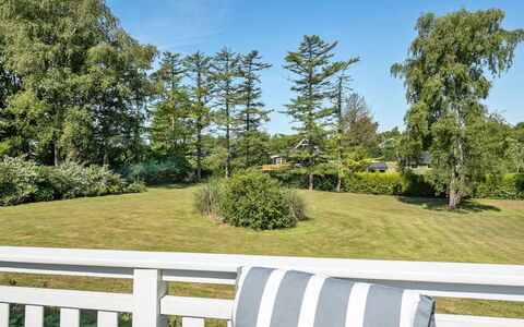 Lillan - 250M from the Sea: Residential Area, Roof, Suburb, Driveway, Estate, Chimney
