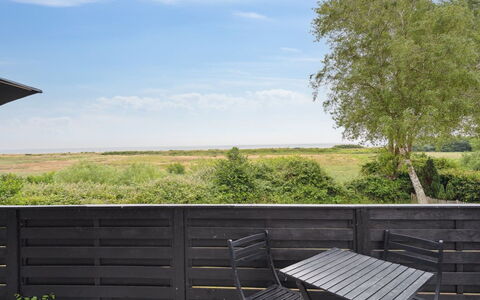 Bridgette - 100M from the Sea: Wood, Wood Stain, Plank, Hardwood, Cottage, Deck, Siding, Shade, Wood Flooring, Garden Buildings