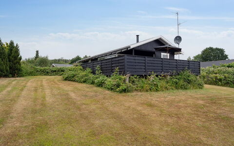 Bridgette - 100M from the Sea: Wood, Wood Stain, Plank, Hardwood, Cottage, Deck, Siding, Shade, Wood Flooring, Garden Buildings