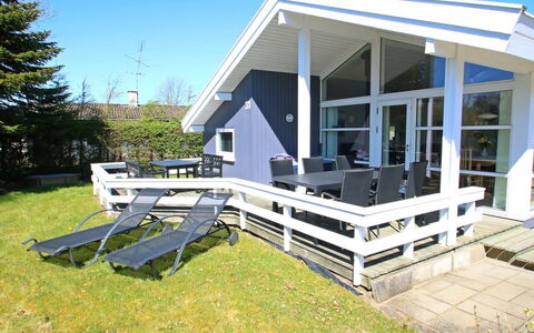 Aaran - 300M from the Sea: Blue, Shrub, Cottage, Groundcover, Garden, Estate, Shade, Landscaping, Farmhouse, Eco Hotel