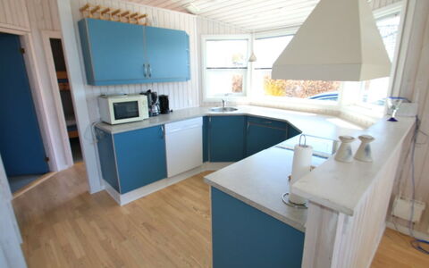Aaran - 300M from the Sea: Blue, Shrub, Cottage, Groundcover, Garden, Estate, Shade, Landscaping, Farmhouse, Eco Hotel