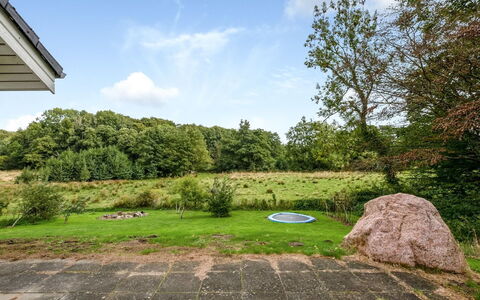 Bjerund - 250M from the Sea: Blue, Shrub, Cottage, Groundcover, Garden, Estate, Shade, Landscaping, Farmhouse, Eco Hotel