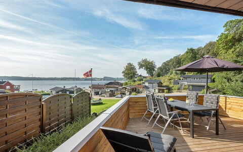 Gjurgja - 100M from the Sea: Blue, Shrub, Cottage, Groundcover, Garden, Estate, Shade, Landscaping, Farmhouse, Eco Hotel