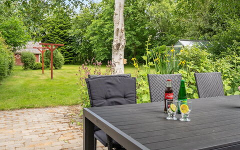 Jonni - 15Km from the Sea: Roof, House, Home, Cottage, Door, Siding, Estate, Lawn, Yard, Porch