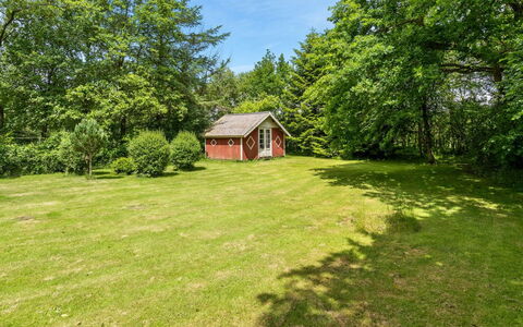 Jonni - 15Km from the Sea: Roof, House, Home, Cottage, Door, Siding, Estate, Lawn, Yard, Porch