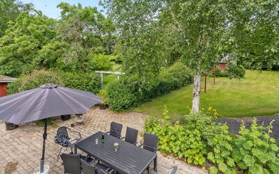 Jonni - 15Km from the Sea