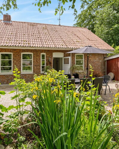 Jonni - 15Km from the Sea
