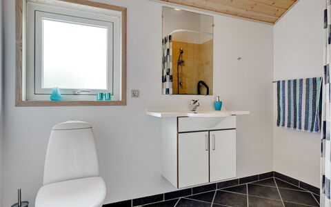 Ulrikke - 12Km from the Sea: Plumbing Fixture, Flooring, Sink, Bathroom Sink, Interior Design, Bathroom, Floor, Wood, Tap, Plumbing