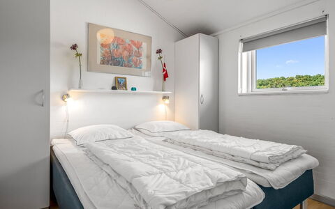 Soufiane - 100M from the Sea: Bedroom, Bed, Bedding, Bed Frame, Bed Sheet, Hotel