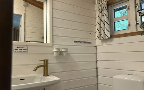 Reima - 220M to the Fjord: House, Home, Residential Area, Roof, Cottage, Land Lot, Estate, Yard, Garden, Siding
