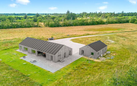 Etje - 6Km from the Sea: Cottage, Home, House, Roof, Porch, Estate, Siding, Garden Buildings, Farmhouse, Yard